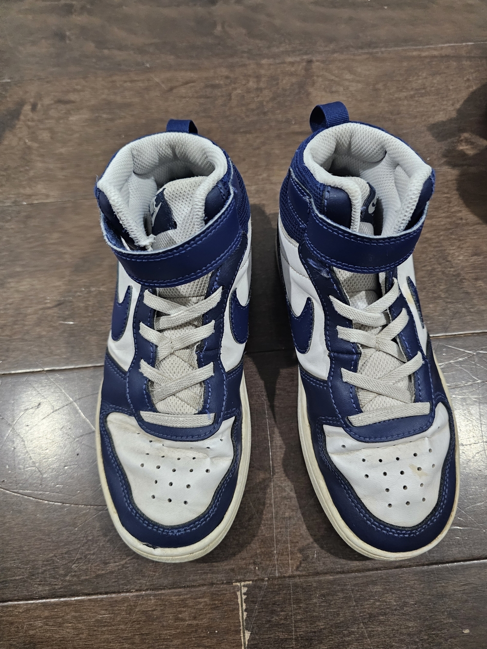 Nike Kids High-Top Sneakers in Navy and White